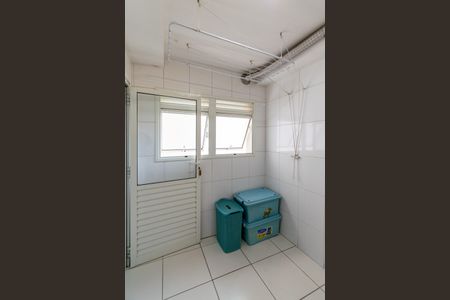 Apartamento à venda com 147m², 3 quartos e 2 vagas Apartamento à venda com 147m², 3 quartos e 2 vagasÁrea de Serviço