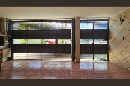 Casa para alugar com 221m², 2 quartos e 2 vagasGaragem