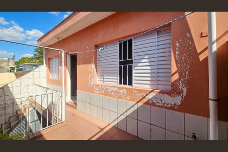 Casa para alugar com 221m², 2 quartos e 2 vagasEdicula