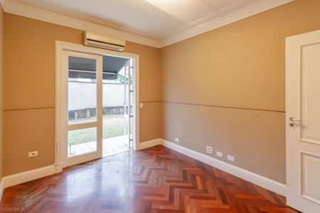 Casa para alugar com 392m², 5 quartos e 4 vagas Casa para alugar com 392m², 5 quartos e 4 vagasSala de Jantar