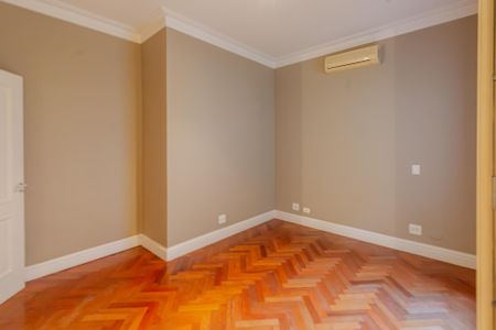 Casa para alugar com 392m², 5 quartos e 4 vagas Casa para alugar com 392m², 5 quartos e 4 vagasSuíte 3