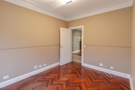 Casa para alugar com 392m², 5 quartos e 4 vagas Casa para alugar com 392m², 5 quartos e 4 vagasSala de Jantar