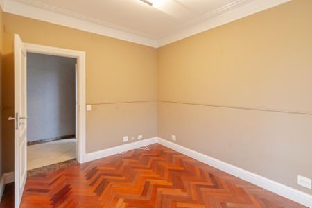 Casa para alugar com 392m², 5 quartos e 4 vagas Casa para alugar com 392m², 5 quartos e 4 vagasSala de Jantar