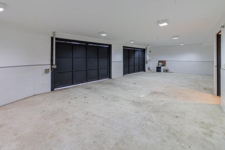 Casa para alugar com 392m², 5 quartos e 4 vagas Casa para alugar com 392m², 5 quartos e 4 vagasGaragem