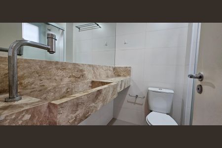 Apartamento para alugar com 45m², 1 quarto e 1 vaga Apartamento para alugar com 45m², 1 quarto e 1 vagaBanheiro da Suíte