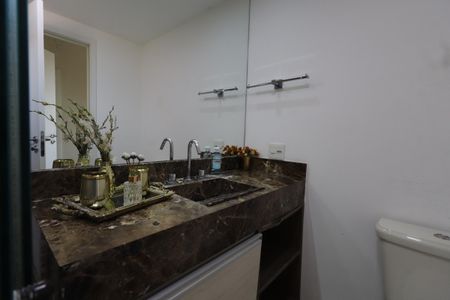 Apartamento para alugar com 105m², 2 quartos e 2 vagasBanheiro da Suíte 1