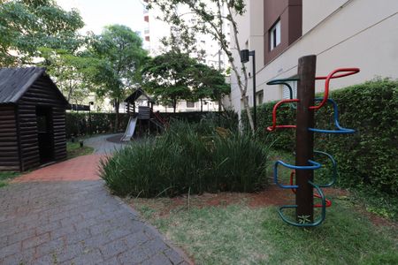 Apartamento para alugar com 105m², 2 quartos e 2 vagasÁrea comum - Playground
