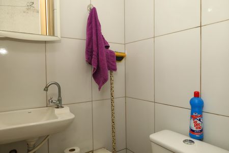 Casa à venda com 200m², 3 quartos e 2 vagasBanheiro 4