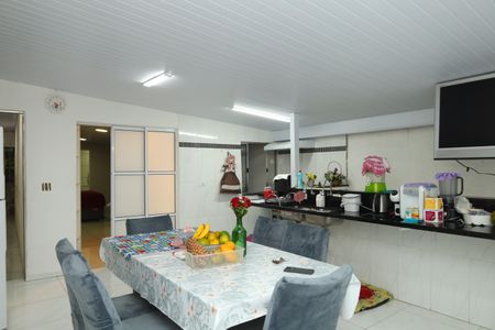 Casa à venda com 200m², 3 quartos e 2 vagasCozinha