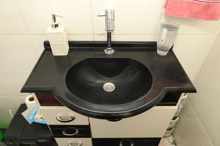 Casa à venda com 200m², 3 quartos e 2 vagasBanheiro 1