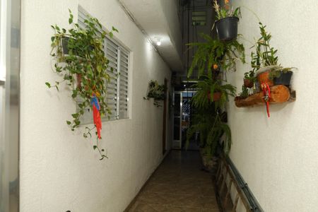 Casa à venda com 200m², 3 quartos e 2 vagasCorredor