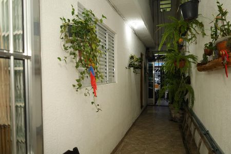 Casa à venda com 200m², 3 quartos e 2 vagasCorredor