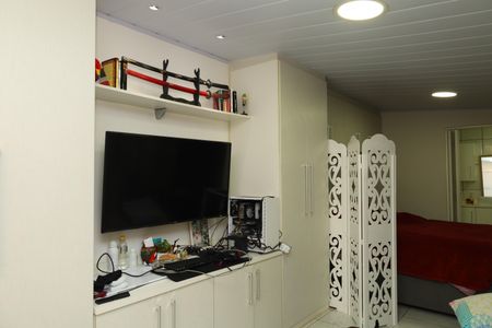 Casa à venda com 200m², 3 quartos e 2 vagasSuíte