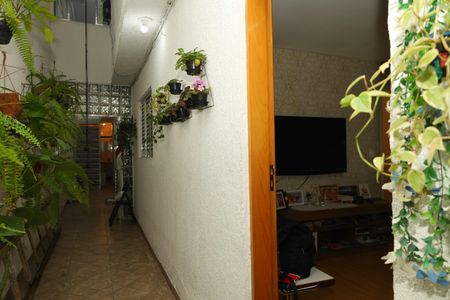 Casa à venda com 200m², 3 quartos e 2 vagasCorredor