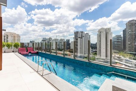 Studio à venda com 25m², 1 quarto e sem vagaÁrea comum - Piscina