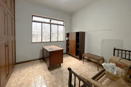 Casa à venda com 315m², 4 quartos e 4 vagas Casa à venda com 315m², 4 quartos e 4 vagasQuarto 1