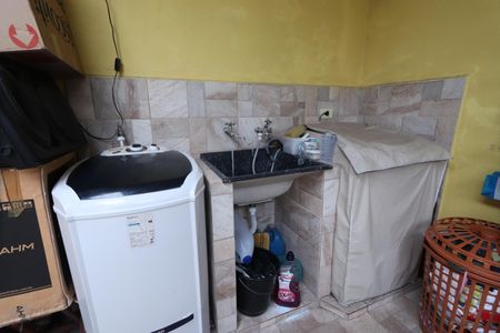 Casa à venda com 120m², 2 quartos e 2 vagasLavanderia