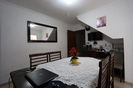 Casa à venda com 120m², 2 quartos e 2 vagasCopa