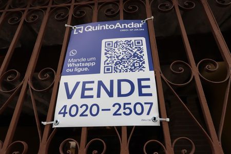 Casa à venda com 120m², 2 quartos e 2 vagasPlaca