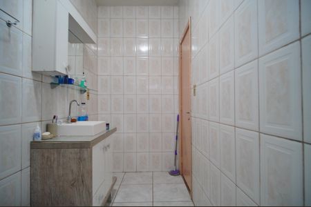 Apartamento para alugar com 60m², 2 quartos e sem vagaBanheiro