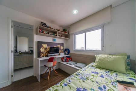 Apartamento à venda com 192m², 3 quartos e 3 vagas Apartamento à venda com 192m², 3 quartos e 3 vagasSuíte 2