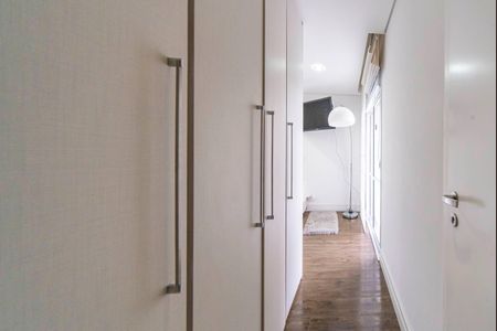 Apartamento à venda com 192m², 3 quartos e 3 vagas Apartamento à venda com 192m², 3 quartos e 3 vagasSuíte 1