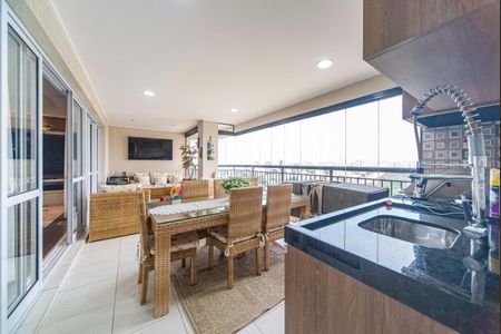 Apartamento à venda com 192m², 3 quartos e 3 vagas Apartamento à venda com 192m², 3 quartos e 3 vagasVaranda Gourmet