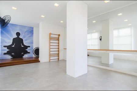 Apartamento à venda com 192m², 3 quartos e 3 vagas Apartamento à venda com 192m², 3 quartos e 3 vagasÁrea comum