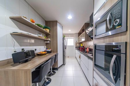 Apartamento à venda com 192m², 3 quartos e 3 vagas Apartamento à venda com 192m², 3 quartos e 3 vagasCozinha