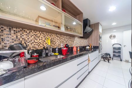 Apartamento à venda com 192m², 3 quartos e 3 vagas Apartamento à venda com 192m², 3 quartos e 3 vagasCozinha