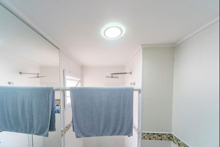 Apartamento à venda com 192m², 3 quartos e 3 vagas Apartamento à venda com 192m², 3 quartos e 3 vagasBanheiro da Suíte 1
