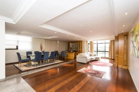 Apartamento à venda com 4 quartos, 239m² em Pacaembu, São Paulo