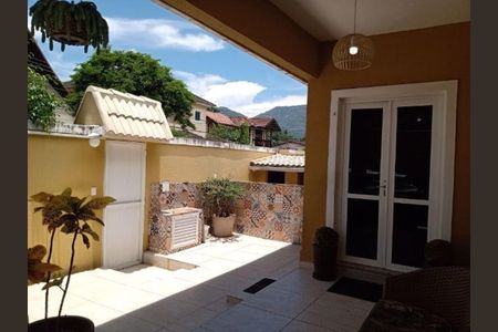 Casa à venda com 3 quartos, 219m² em Vargem Grande, Rio de Janeiro