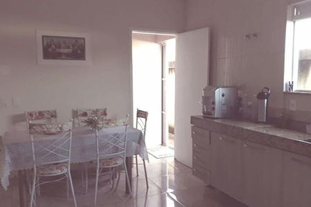 Casa à venda com 5 quartos, 267m² em Vargem Pequena, Rio de Janeiro