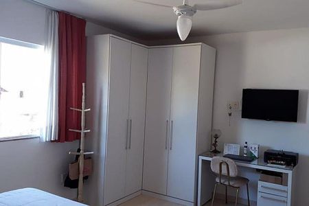 Casa à venda com 5 quartos, 267m² em Vargem Pequena, Rio de Janeiro