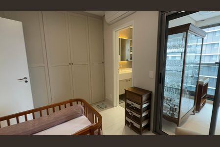 Apartamento à venda com 95m², 2 quartos e 2 vagas Apartamento à venda com 95m², 2 quartos e 2 vagasSuíte 2