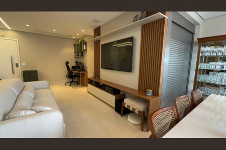 Apartamento à venda com 95m², 2 quartos e 2 vagas Apartamento à venda com 95m², 2 quartos e 2 vagasSala de TV
