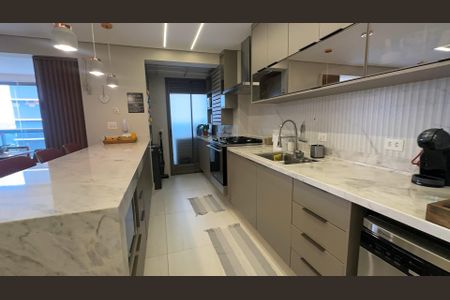 Apartamento à venda com 95m², 2 quartos e 2 vagas Apartamento à venda com 95m², 2 quartos e 2 vagasCozinha
