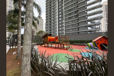 Apartamento à venda com 95m², 2 quartos e 2 vagas Apartamento à venda com 95m², 2 quartos e 2 vagasÁrea comum - Playground