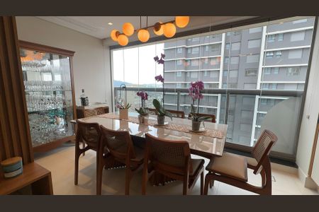 Apartamento à venda com 95m², 2 quartos e 2 vagas Apartamento à venda com 95m², 2 quartos e 2 vagasSala de Jantar