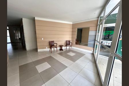 Apartamento à venda com 82m², 2 quartos e 1 vaga Apartamento à venda com 82m², 2 quartos e 1 vagaHall de entrada