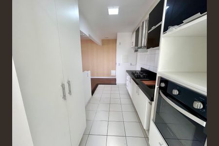 Apartamento à venda com 82m², 2 quartos e 1 vaga Apartamento à venda com 82m², 2 quartos e 1 vagaCozinha