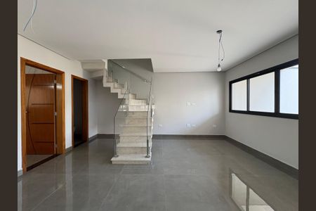 Casa à venda com 136m², 3 quartos e 2 vagasSala