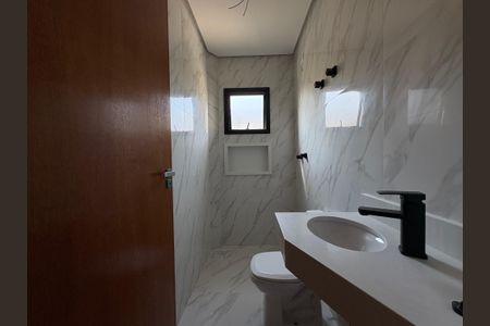 Casa à venda com 136m², 3 quartos e 2 vagas Casa à venda com 136m², 3 quartos e 2 vagasBanheiro da Suíte 1