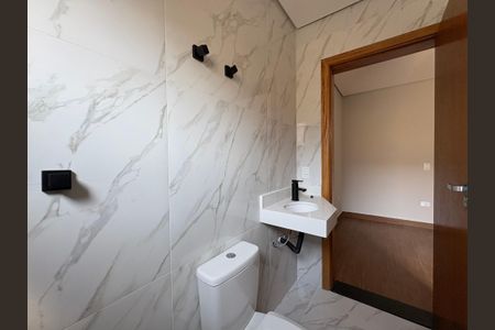 Casa à venda com 136m², 3 quartos e 2 vagas Casa à venda com 136m², 3 quartos e 2 vagasBanheiro da Suíte 1