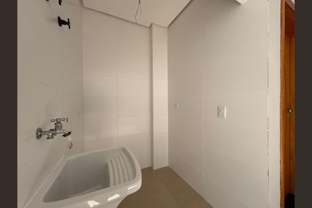 Casa à venda com 136m², 3 quartos e 2 vagas Casa à venda com 136m², 3 quartos e 2 vagasLavanderia