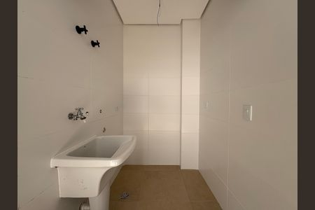 Casa à venda com 136m², 3 quartos e 2 vagas Casa à venda com 136m², 3 quartos e 2 vagasLavanderia