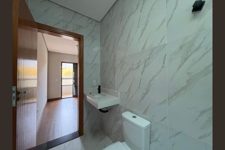 Casa à venda com 136m², 3 quartos e 2 vagas Casa à venda com 136m², 3 quartos e 2 vagasBanheiro da suíte 2