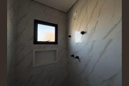 Casa à venda com 136m², 3 quartos e 2 vagas Casa à venda com 136m², 3 quartos e 2 vagasBanheiro da suíte 3