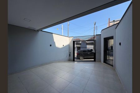 Casa à venda com 136m², 3 quartos e 2 vagas Casa à venda com 136m², 3 quartos e 2 vagasGaragem
